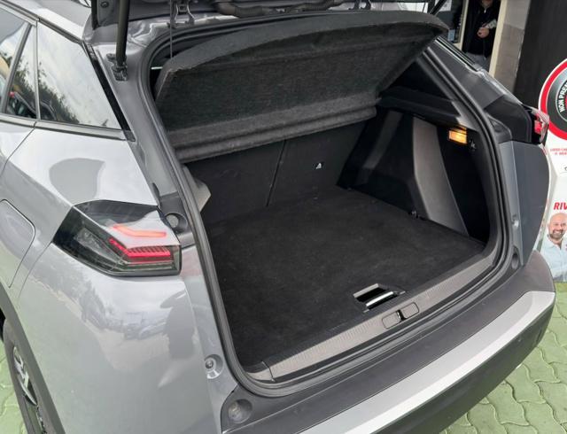 PEUGEOT 2008 BlueHDi 130 S&S EAT8 Allure