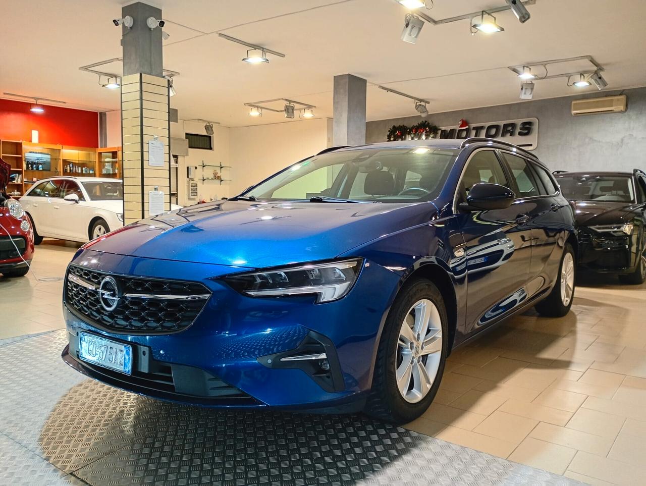 Opel Insignia Station Wagon 174CV Business – Prezzo Promo €9.900