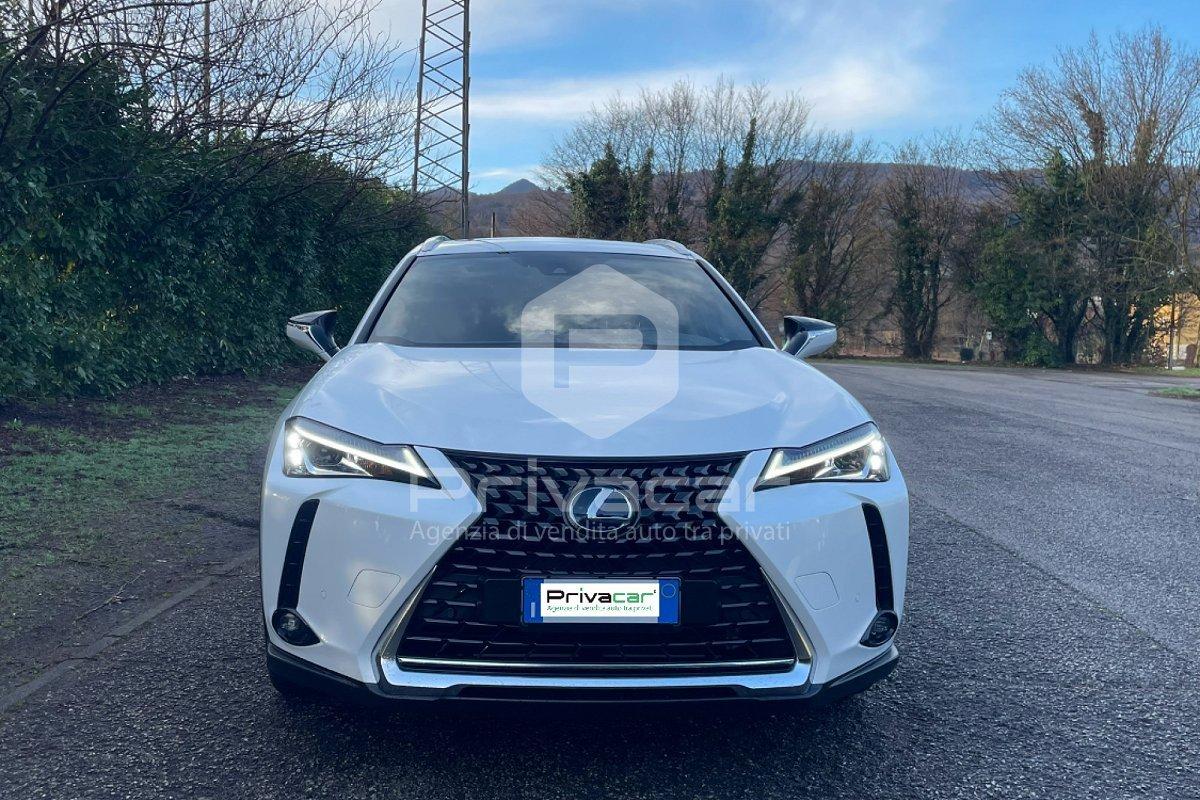 LEXUS UX Hybrid Luxury