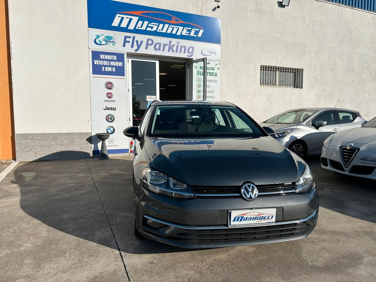 Volkswagen Golf 1.6 TDI 115CV DSG 5p. Business BlueMotion Technology
