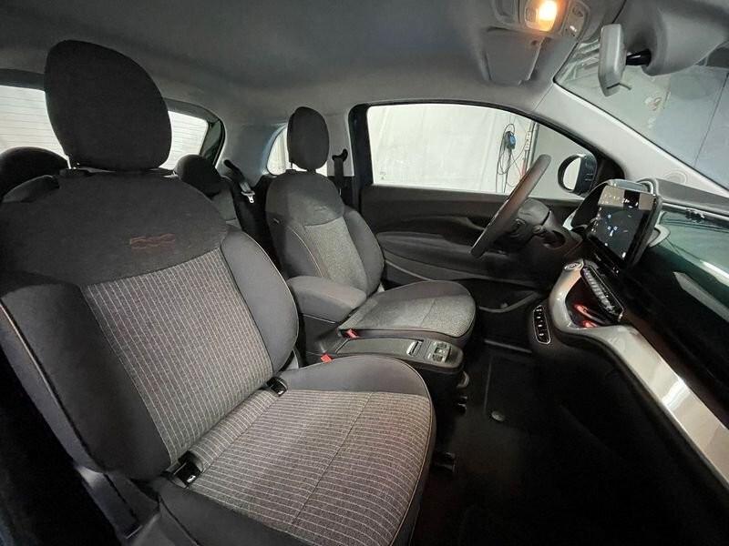 Fiat 500 500e Berlina 42 kWh La Prima