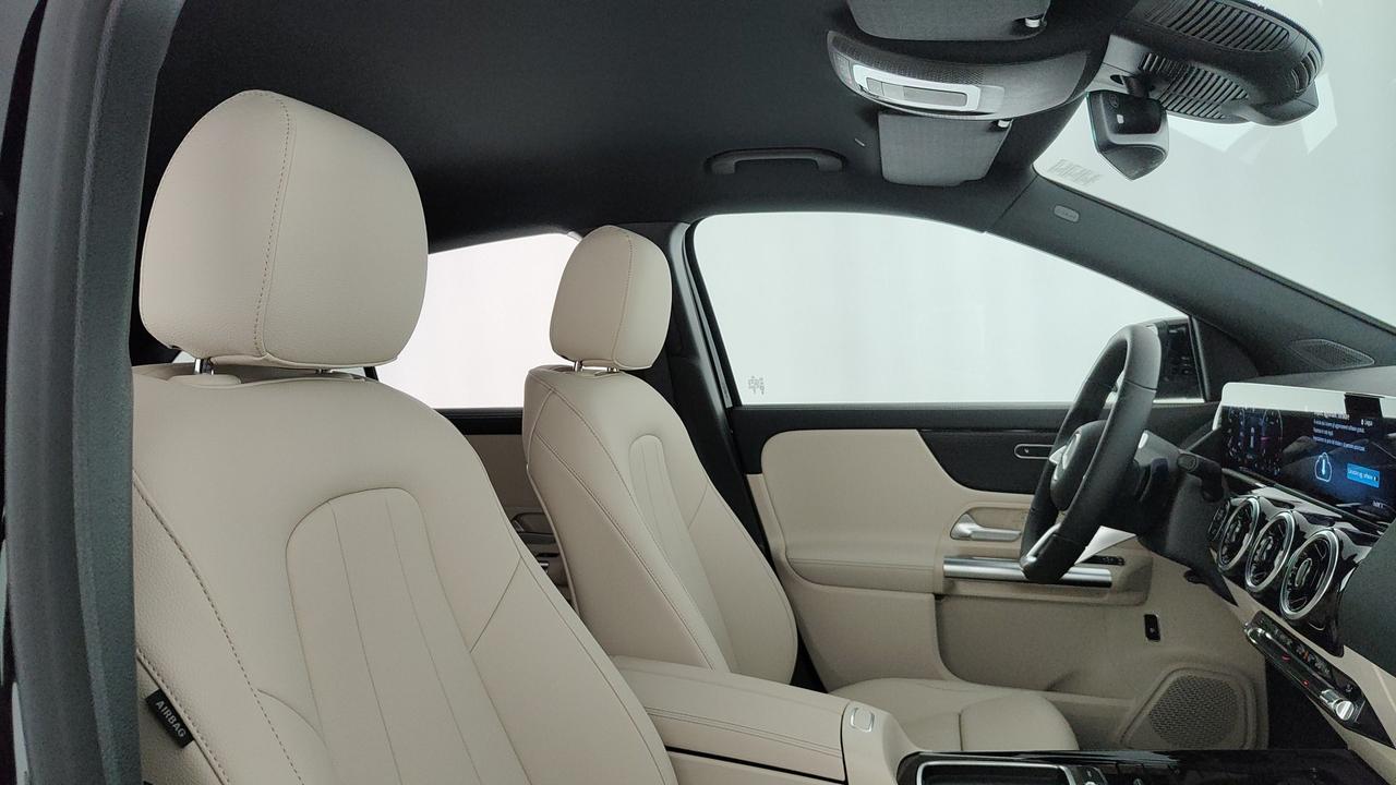 Mercedes-Benz GLA 200 d automatic