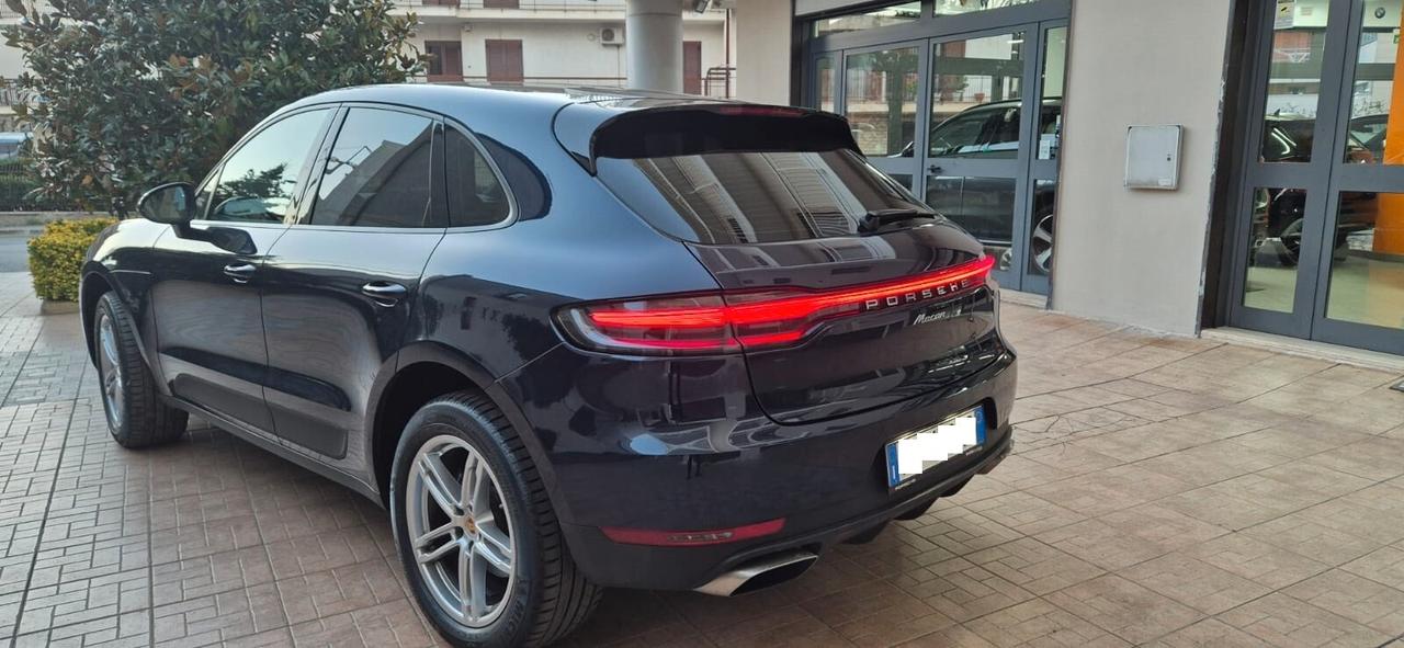 Porsche Macan 2.0 245 cv PDK
