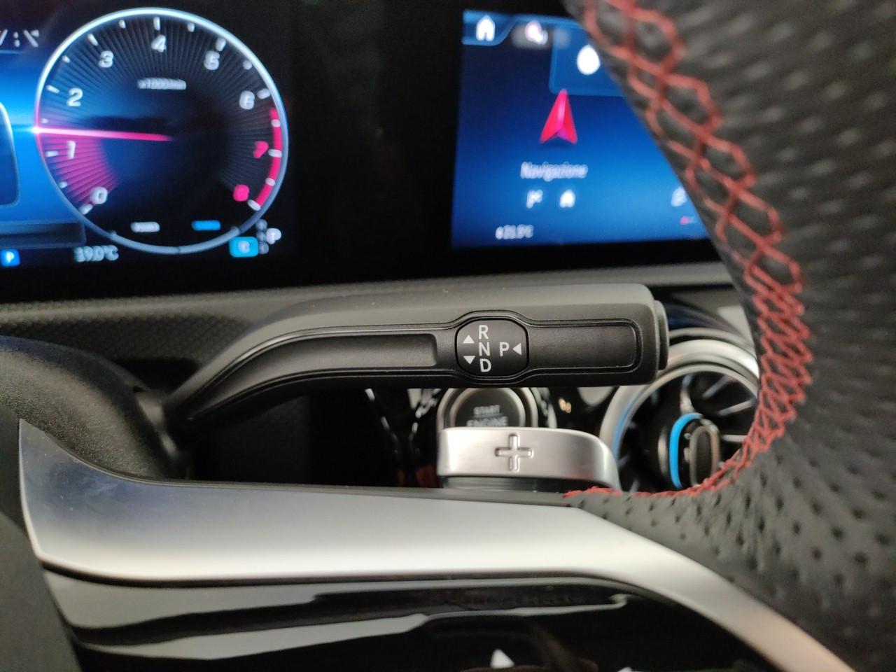 Mercedes-Benz A 180 AMG Line Advanced Plus auto