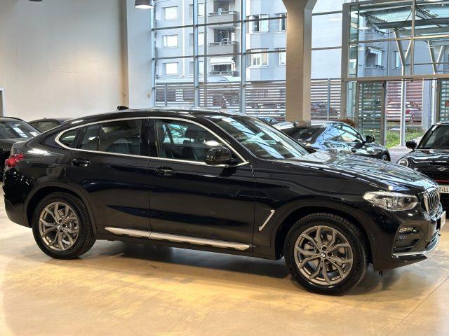 BMW X4 xDrive20d 48V xLine - 19" - Camera - Keyless - IVA