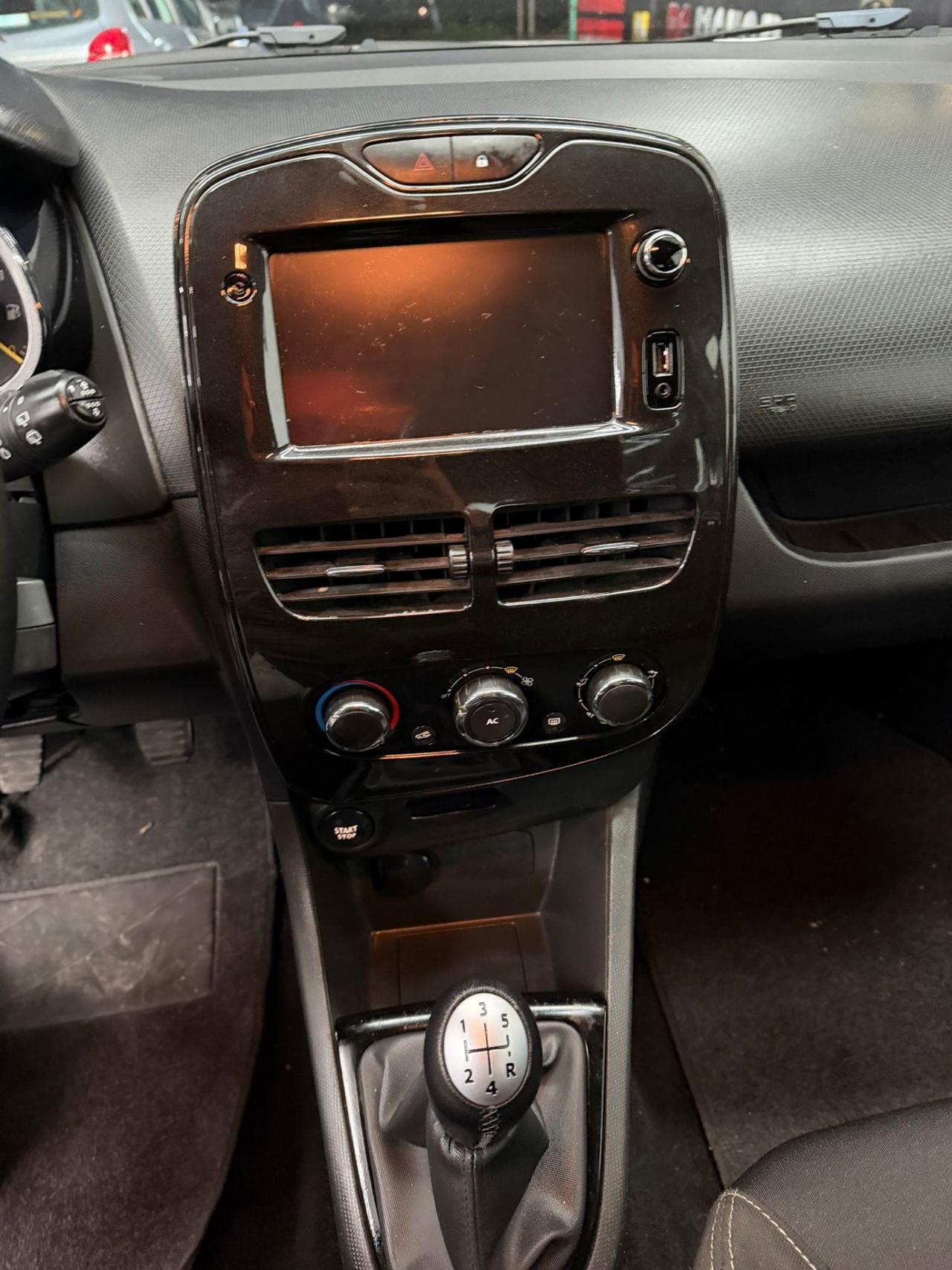 Renault Clio 1.5 dCi 8V 75CV 5 porte Wave