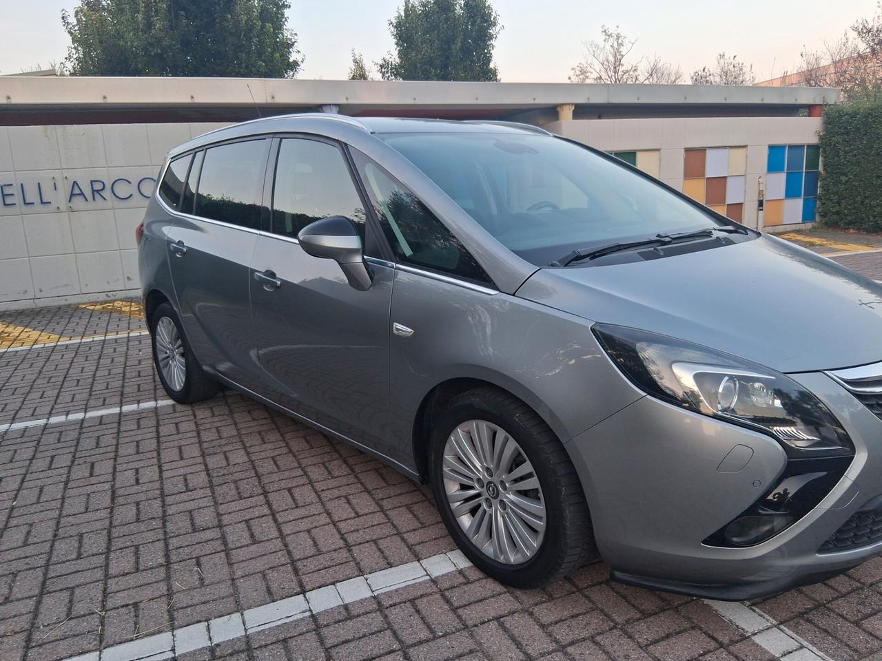Opel Zafira Tourer 1.6 CDTi 120CV Start&Stop Cosmo CELL 320 147 1147 WUATSAPP 3276540940