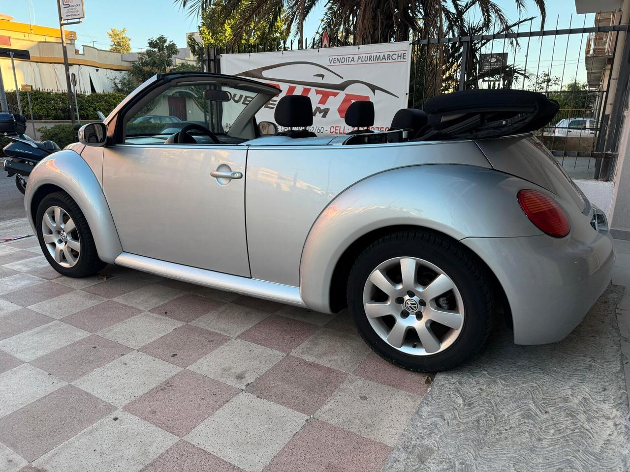 Volkswagen New Beetle 1.6 102CV Cabrio