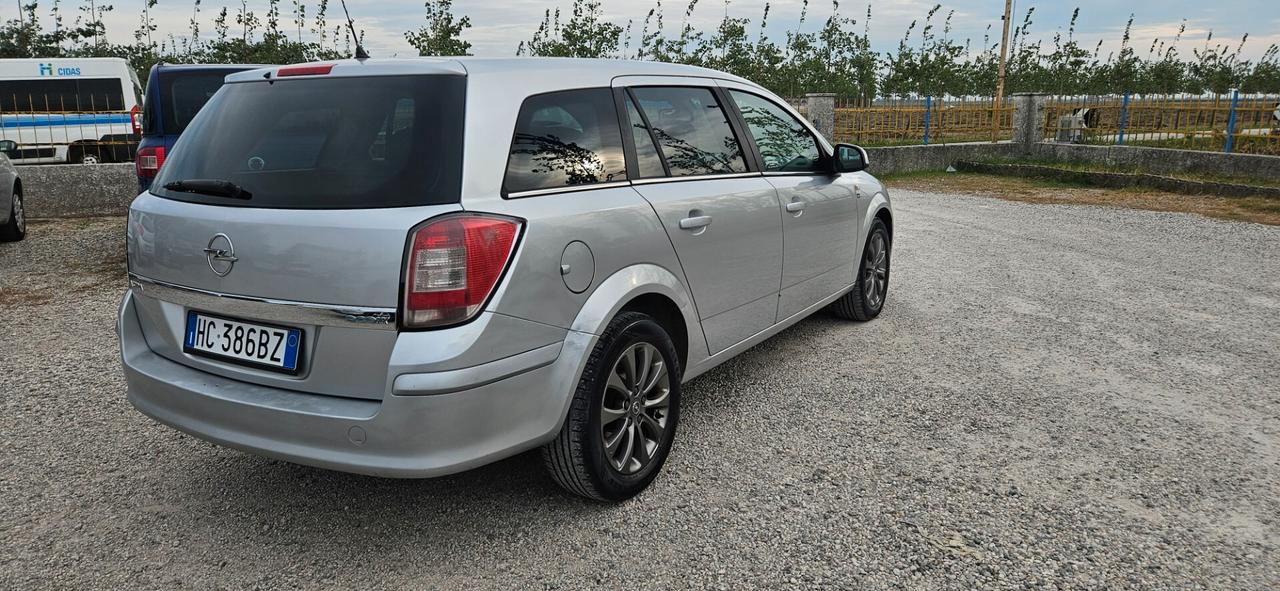 Opel Astra 1.7 CDTI 110CV ecoFLEX Station Wagon Edition