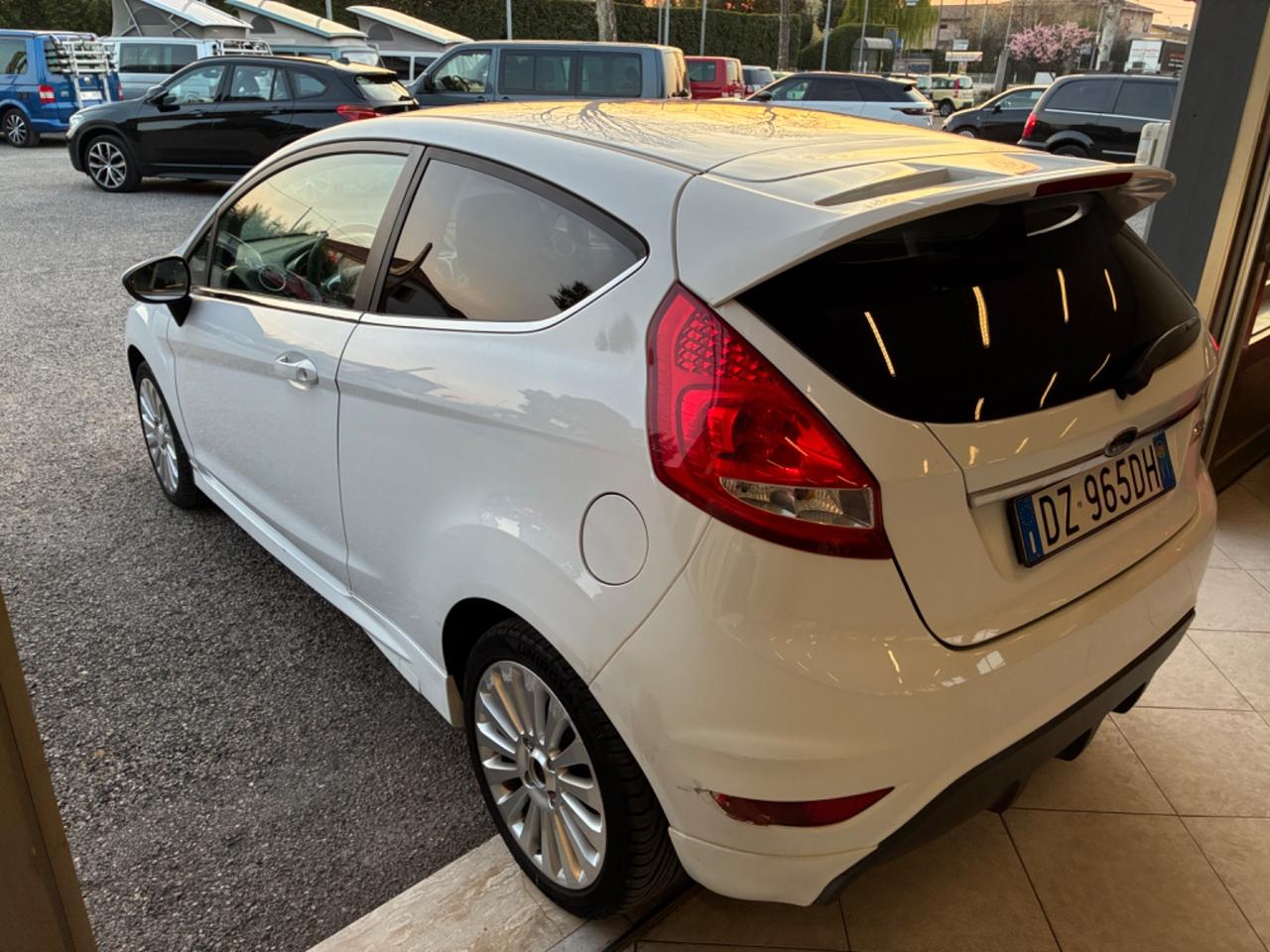 Ford Fiesta 1.2 82CV Titanium Sport