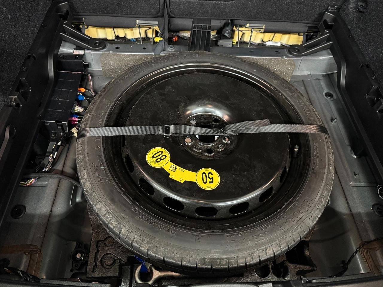 XC40 T4 Plug-in Hybrid Core VETRI SCURI BELLA