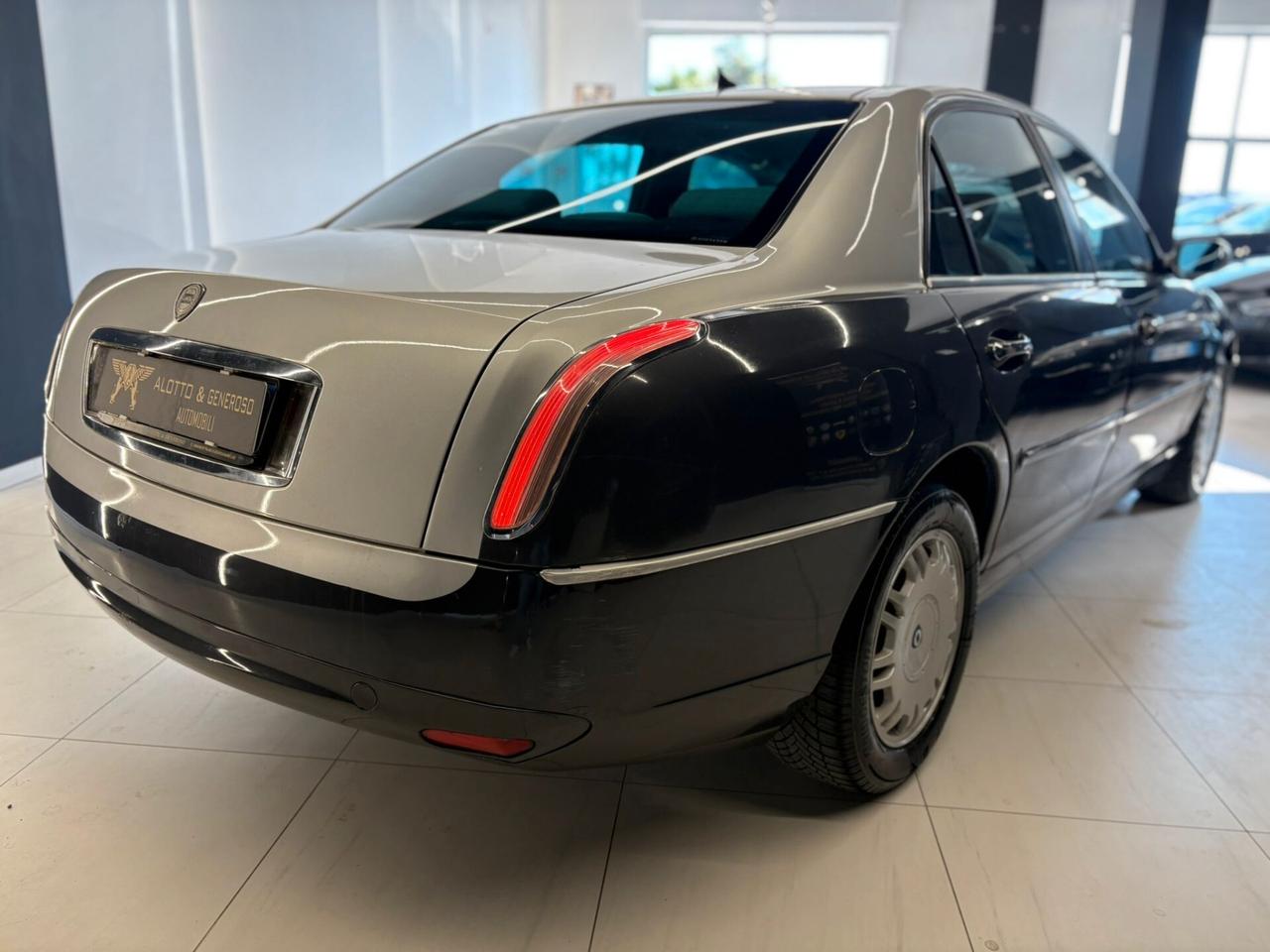 Lancia Thesis 2.4 JTD Emblema