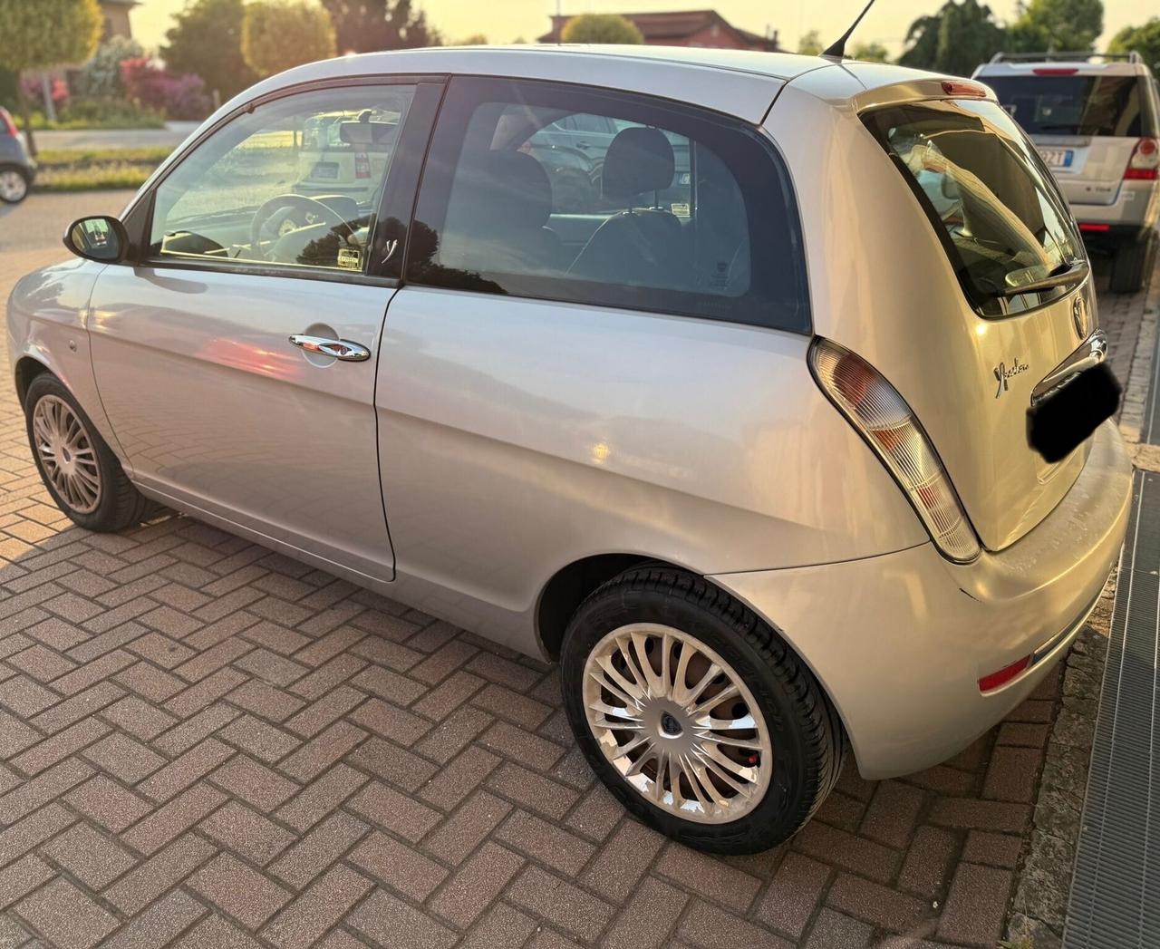 Lancia Ypsilon 1.4 Oro