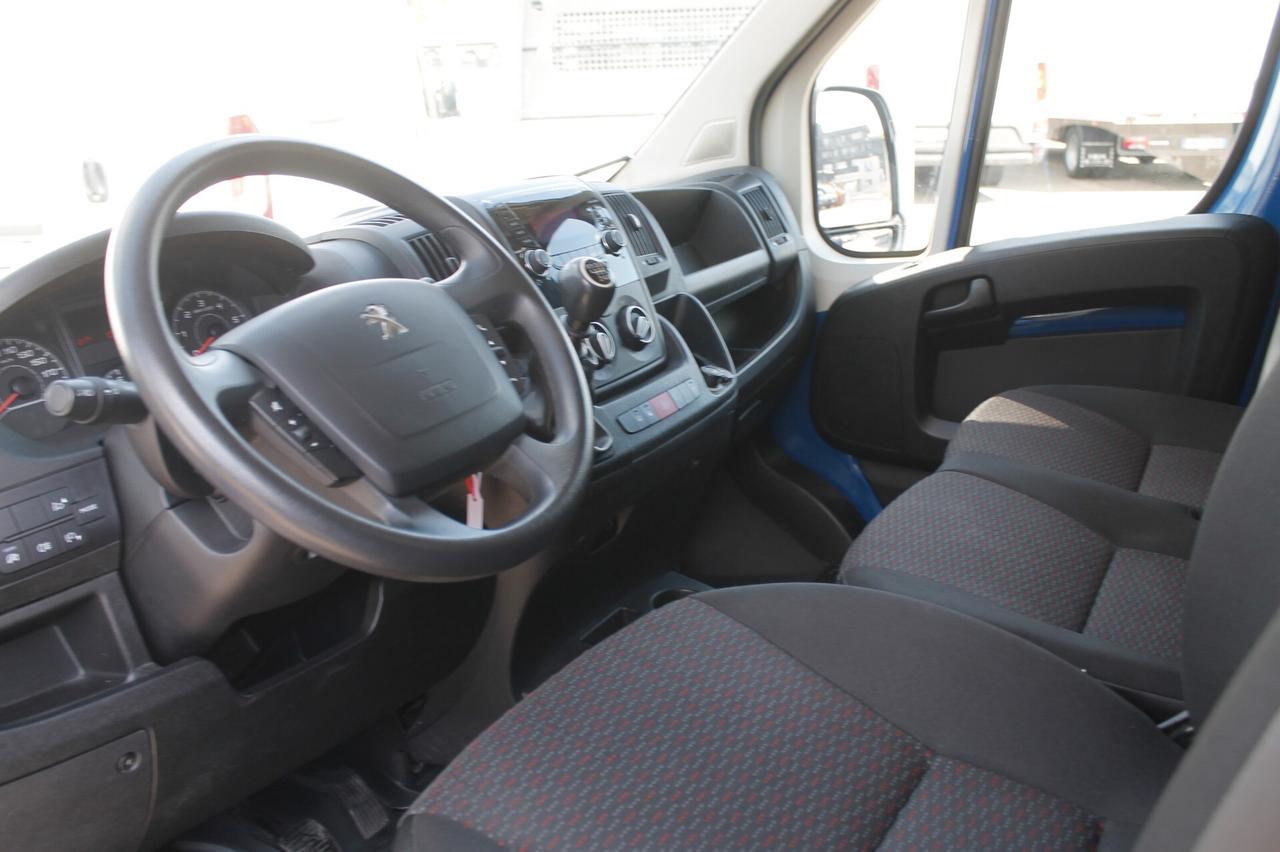 Peugeot Boxer 330 2.2 BlueHDi 140 S&S PC-TN Furgone