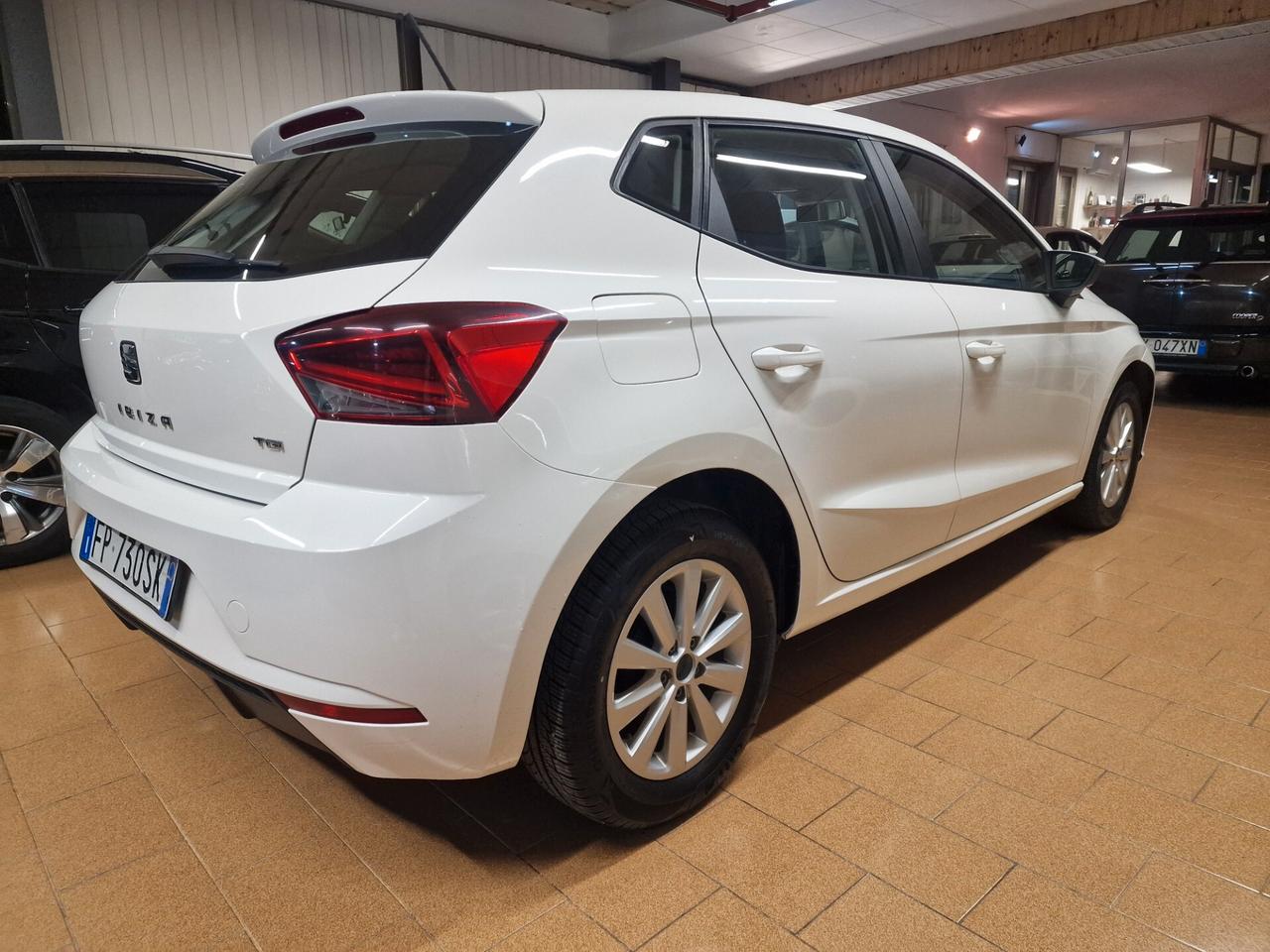 Seat Ibiza 1.0 TGI 5 porte FR, ok neopatentati