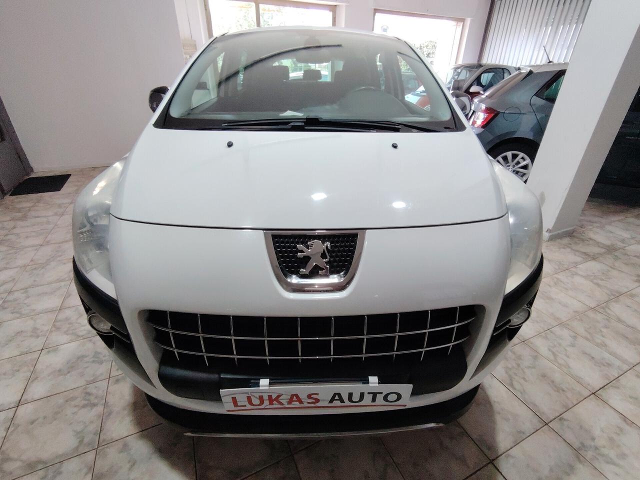Peugeot 3008 1.6 e-HDi 115CV cambio robotizzato Stop&Start Style