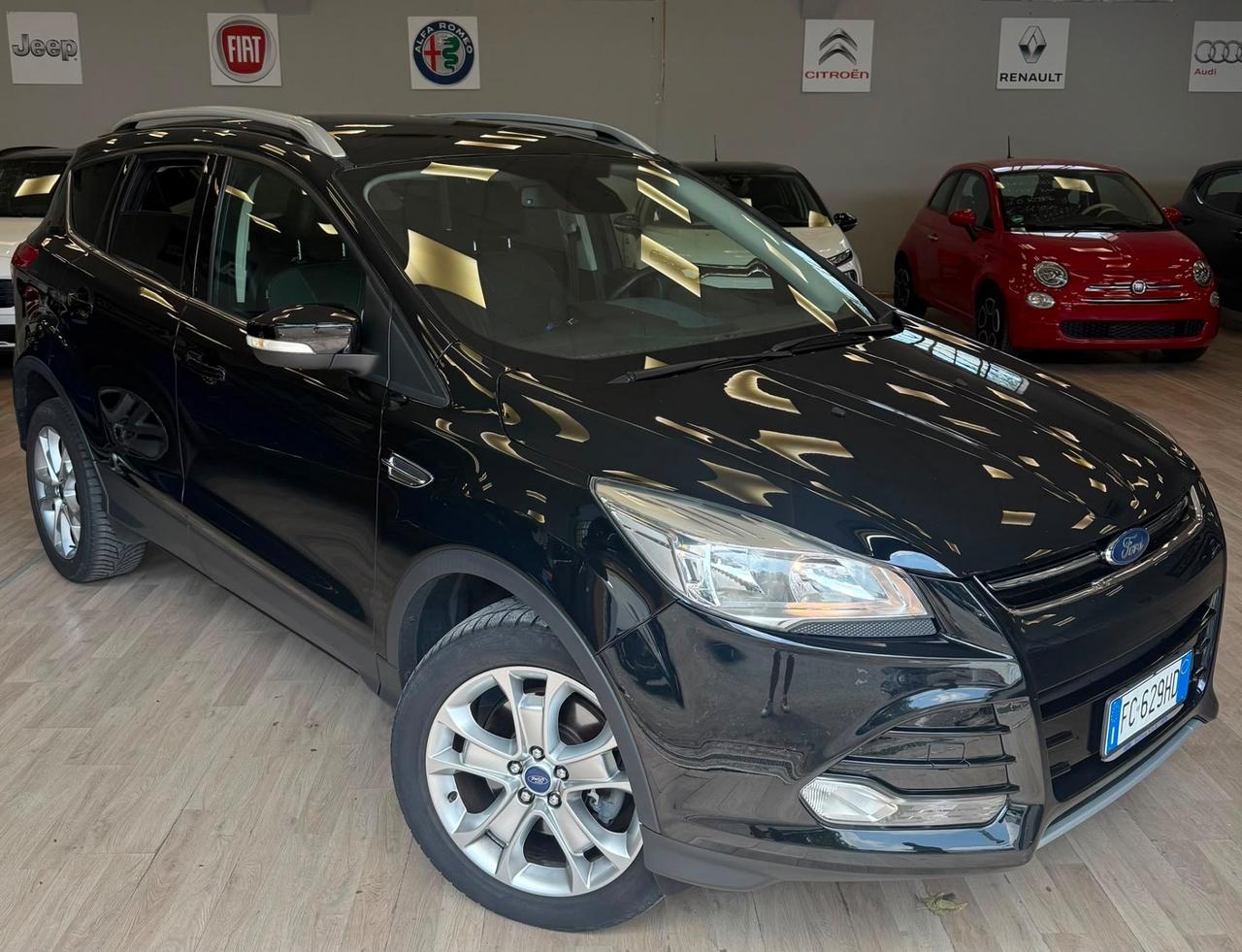 Ford Kuga 2.0 TDCI 150 CV S&S 4WD Powershift Titanium