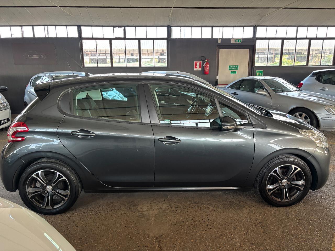 Peugeot 208 1.4 e-HDi 68 CV AUTOMATICA Active