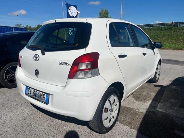 TOYOTA Yaris 1.0 5 porte Sol