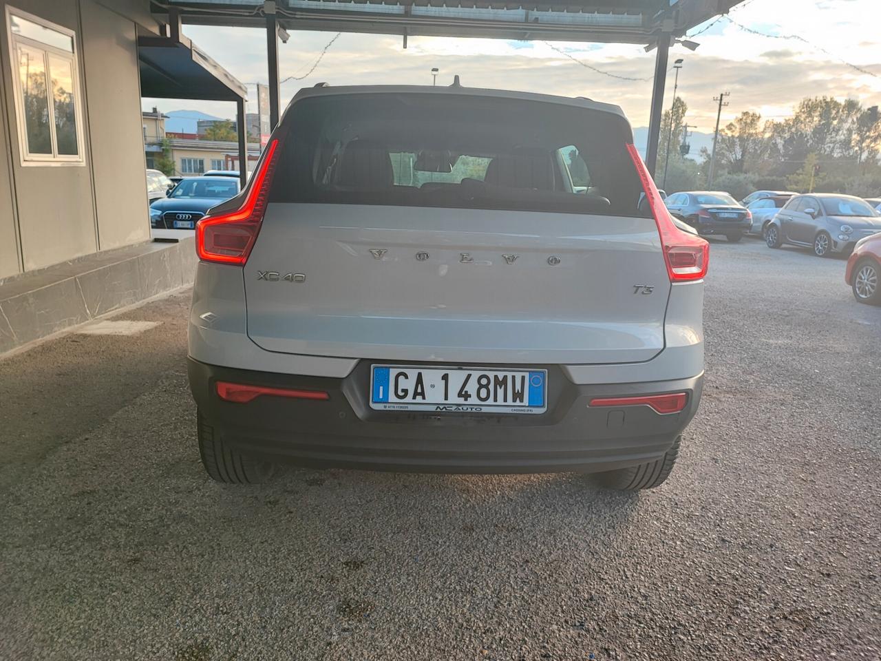 Volvo XC40 T3 Geartronic R-design