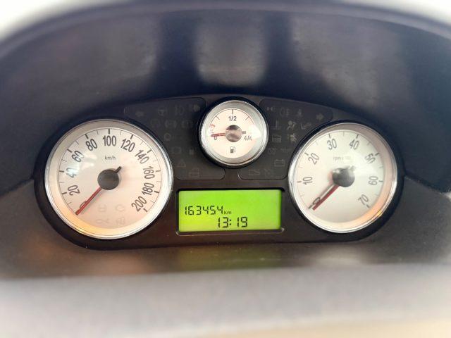 LANCIA Ypsilon 1.2 .Argento