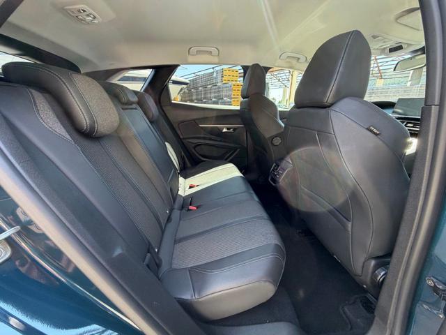 PEUGEOT 3008 BlueHDi 130 S&S EAT8 Allure Pack