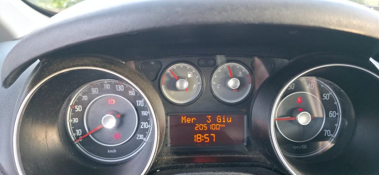 Fiat Punto 1.3 MJT II 75 CV 5 porte Easy neopatentati