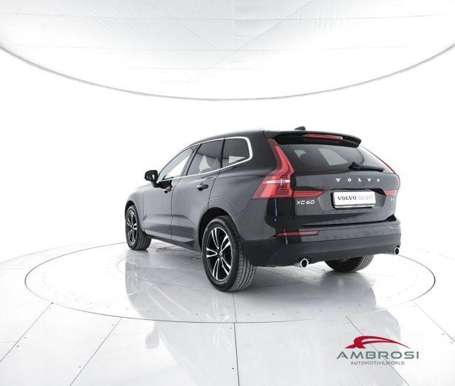 VOLVO XC60 B4 (d) AWD Geartronic Business Plus