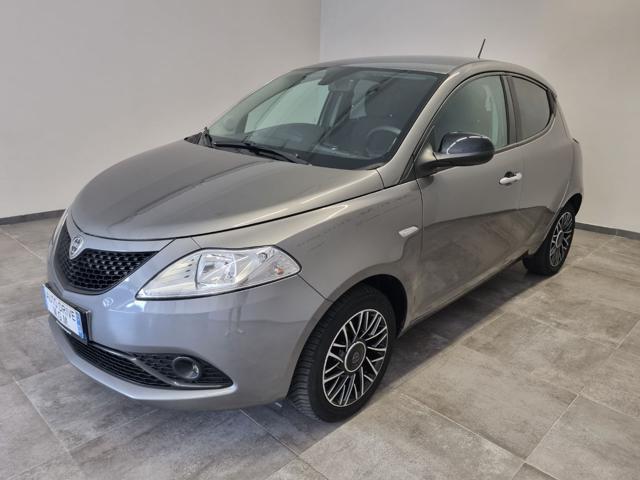 LANCIA Ypsilon 1.2 69 CV 5 porte S&S Platinum