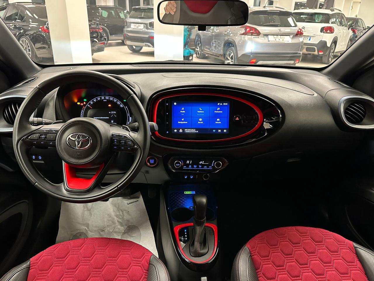 Toyota Aygo X 1.0 VVT-i 72 CV 5 porte UNDERCOVER - 2023