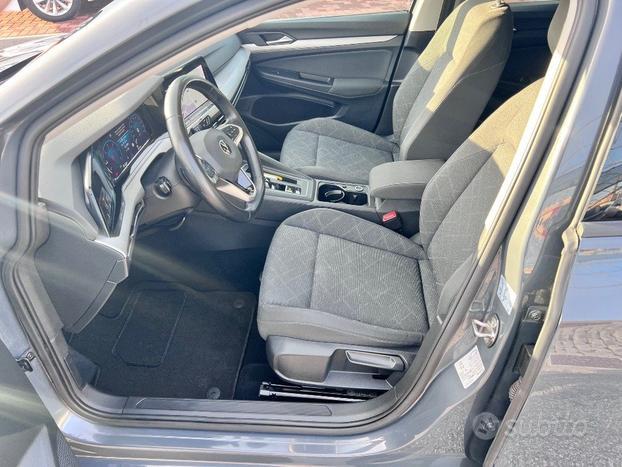 VOLKSWAGEN Golf 2.0 TDI 150 CV DSG SCR Life