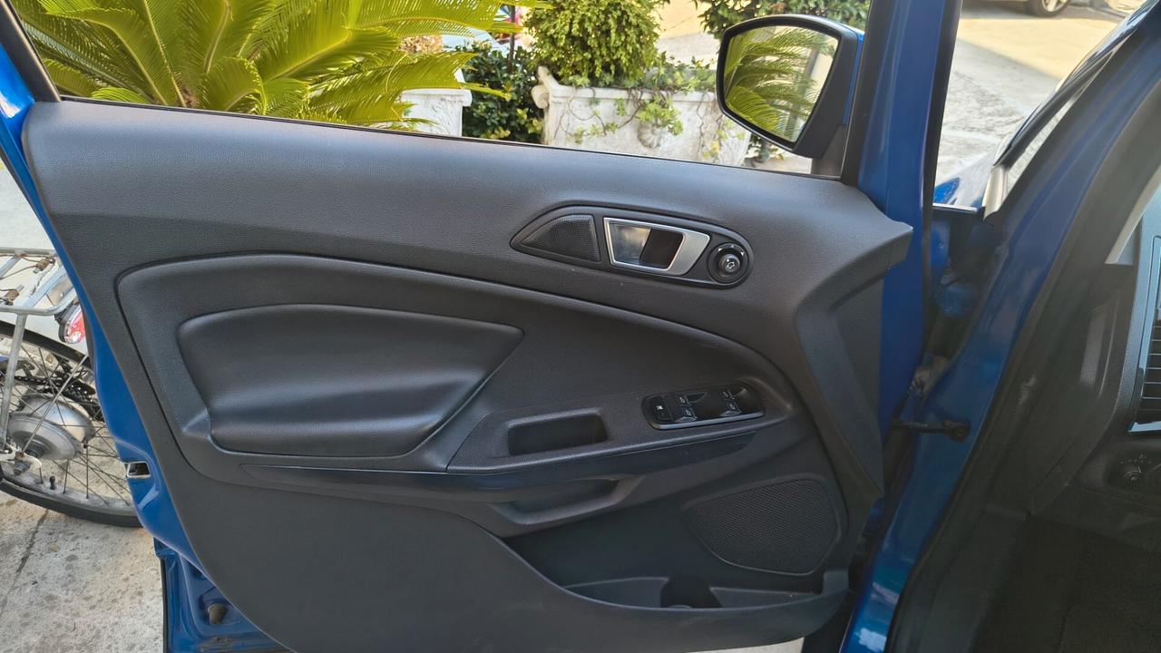 Ford EcoSport 1.5 110 CV Powershift Titanium
