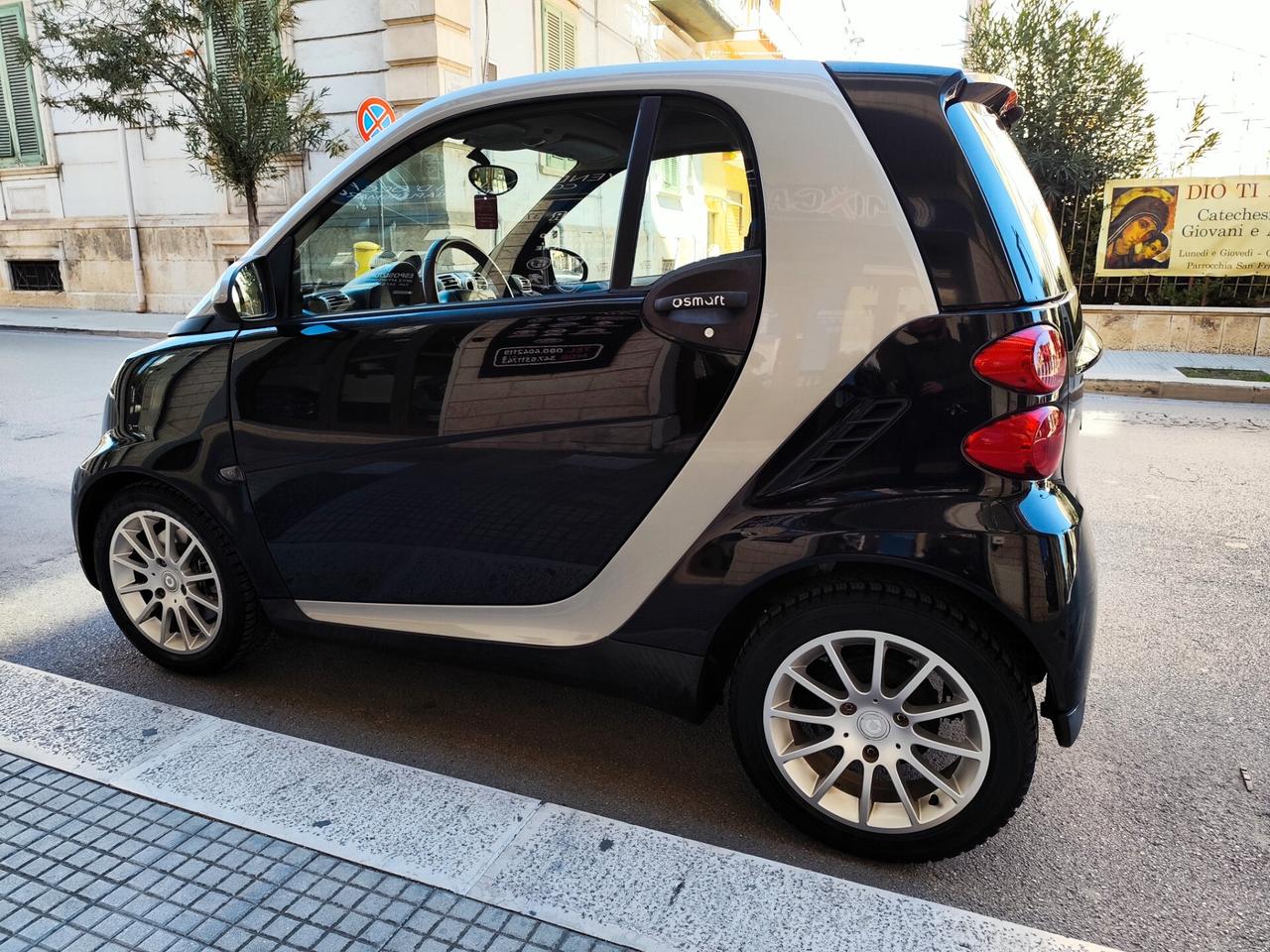 Smart ForTwo 1000 BENZINA 52 kW PASSION