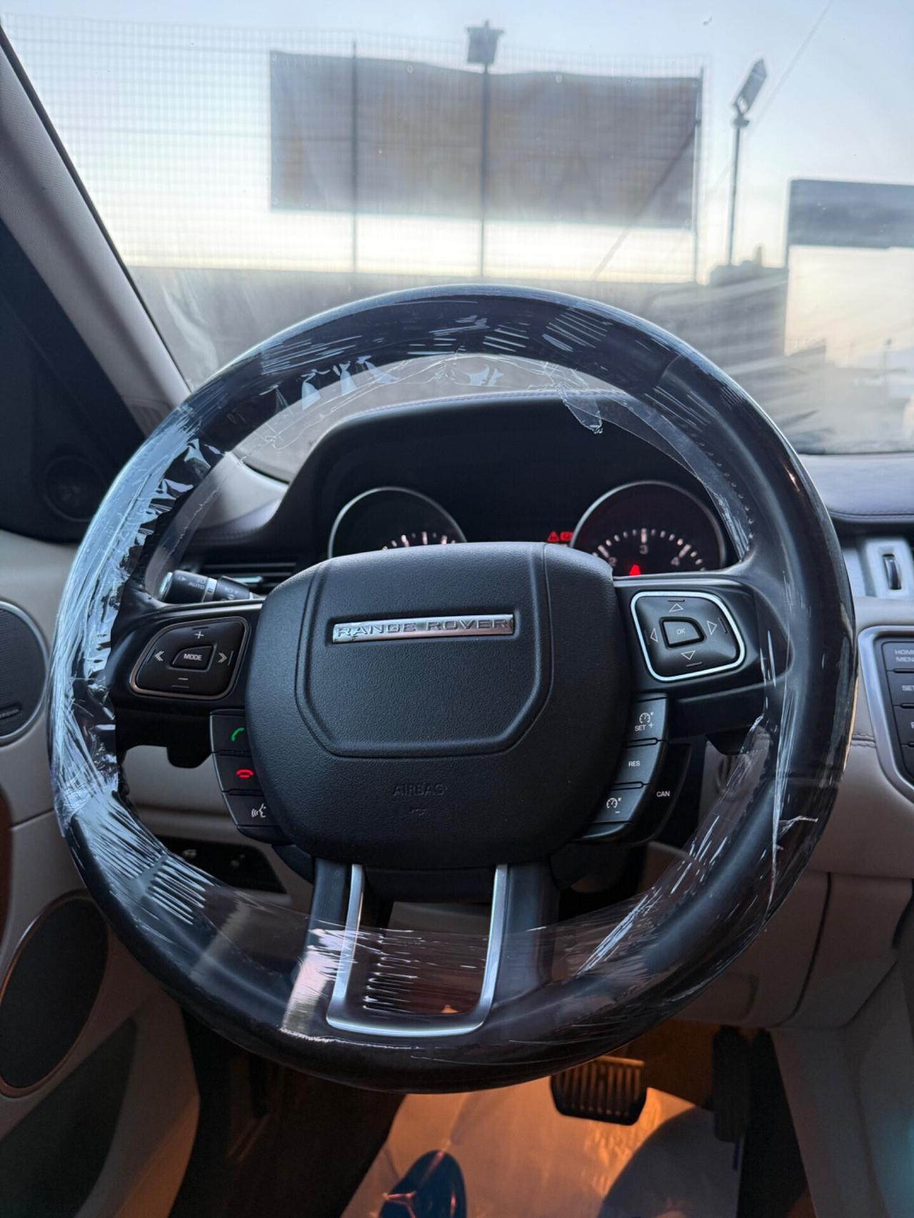 Range Evoque 2.2 Sd4 PRESTIGE,Pelle tabacco,LED ambiente,retrocamera,ecc.