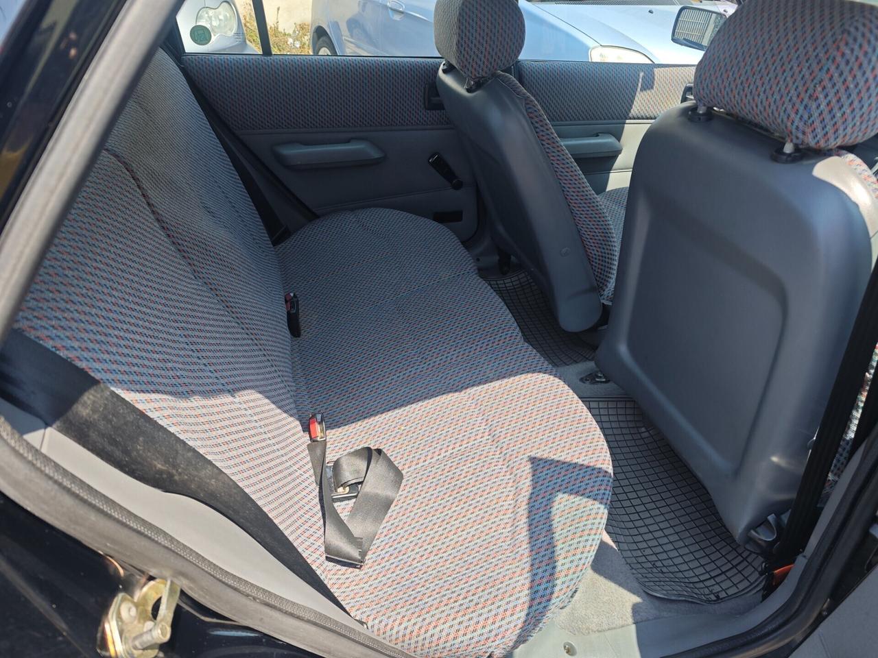 Ford Fiesta 1.1 5 porte Ghia