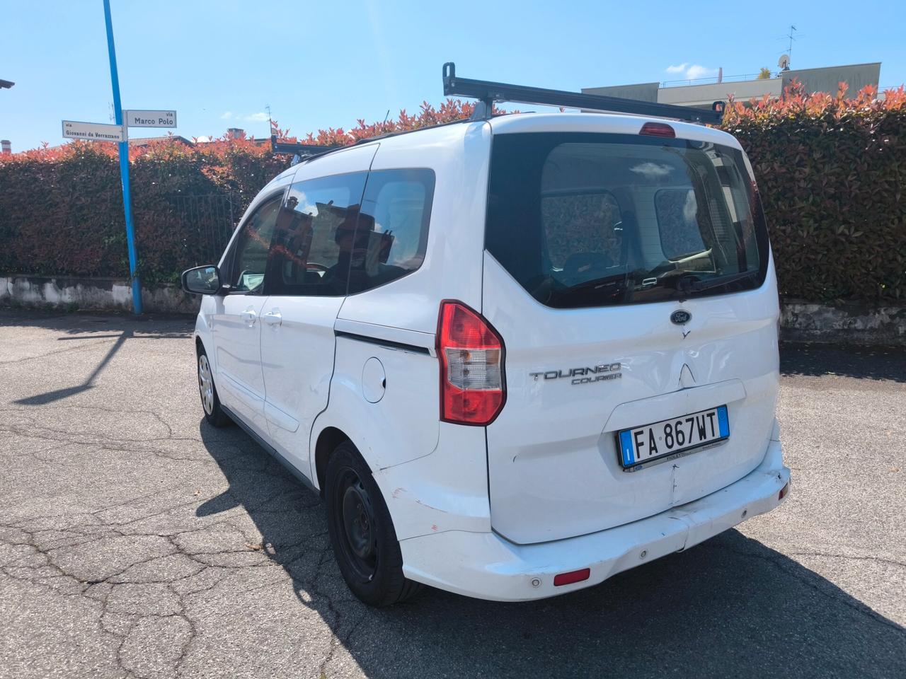 FORD TOURNEO COURIER 1,5 TDCI- EURO 6-OK NEOP.-AUTOCARRO 4 POSTI