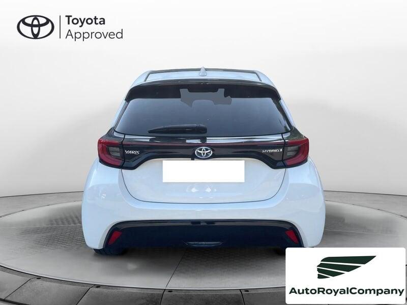 Toyota Yaris 1.5 Hybrid 5 porte Lounge IVA ESPOSTA