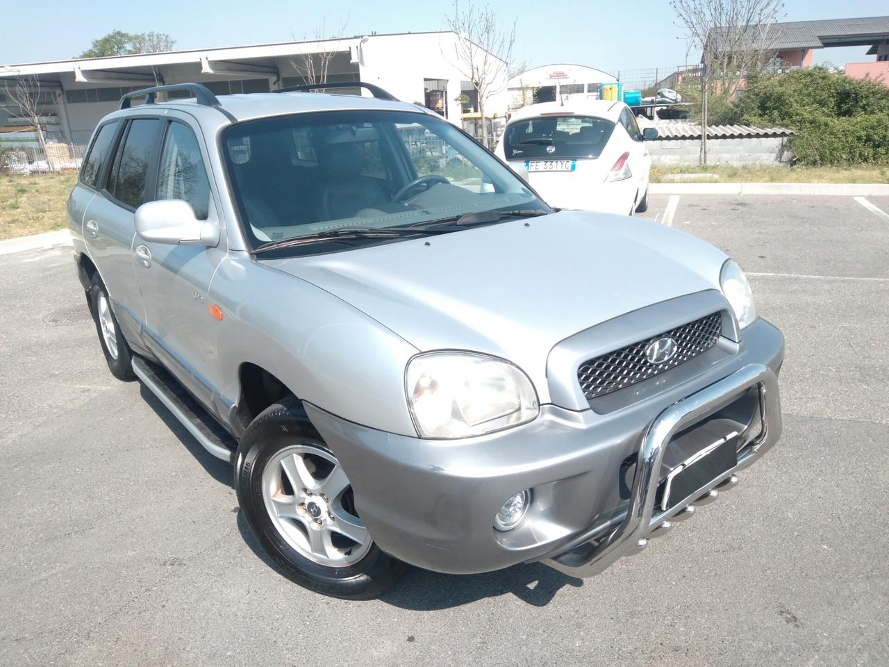 Hyundai Santa Fe 2.0 CRDi 125cv TD VGT 4WD Dynamic x neopatentati