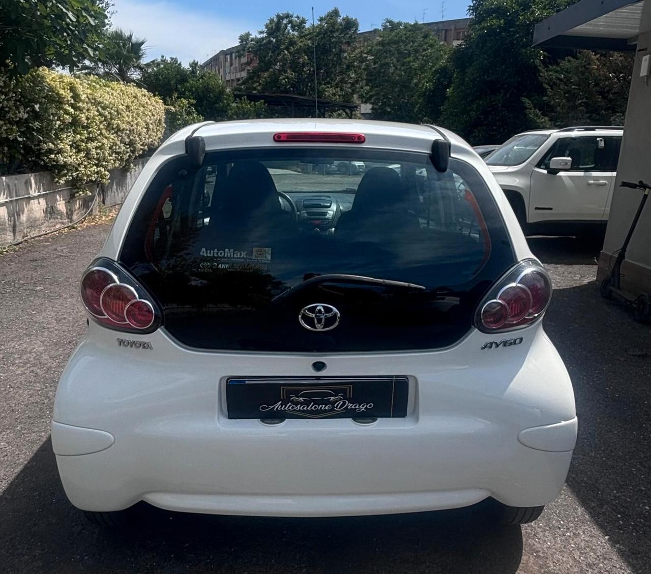 Toyota Aygo 1.0 12V VVT-i 5 porte Now Connect