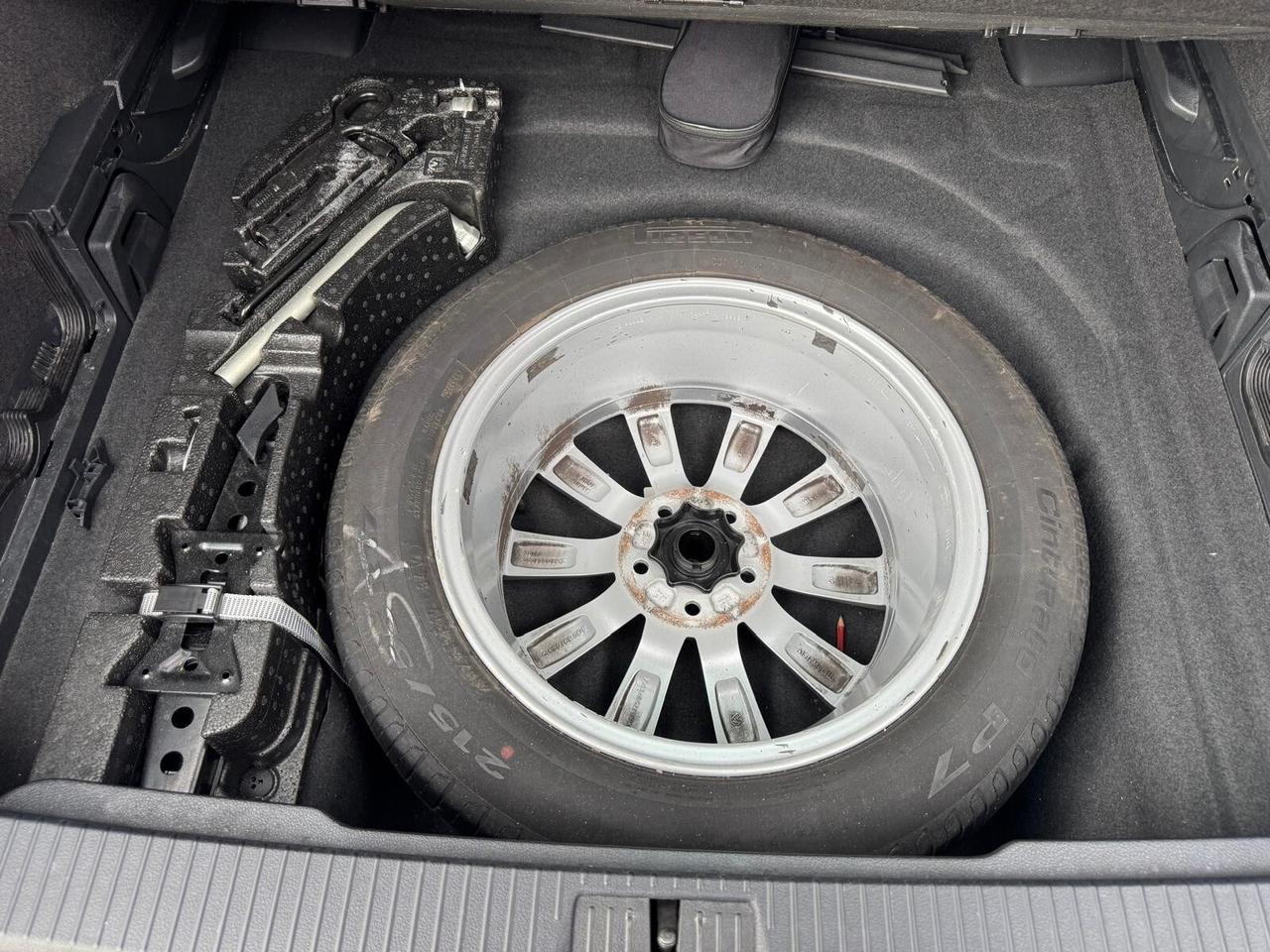 Volkswagen Passat VARIANT 1.6 TDI SCR DSG COMFORTLINE BMT 2017
