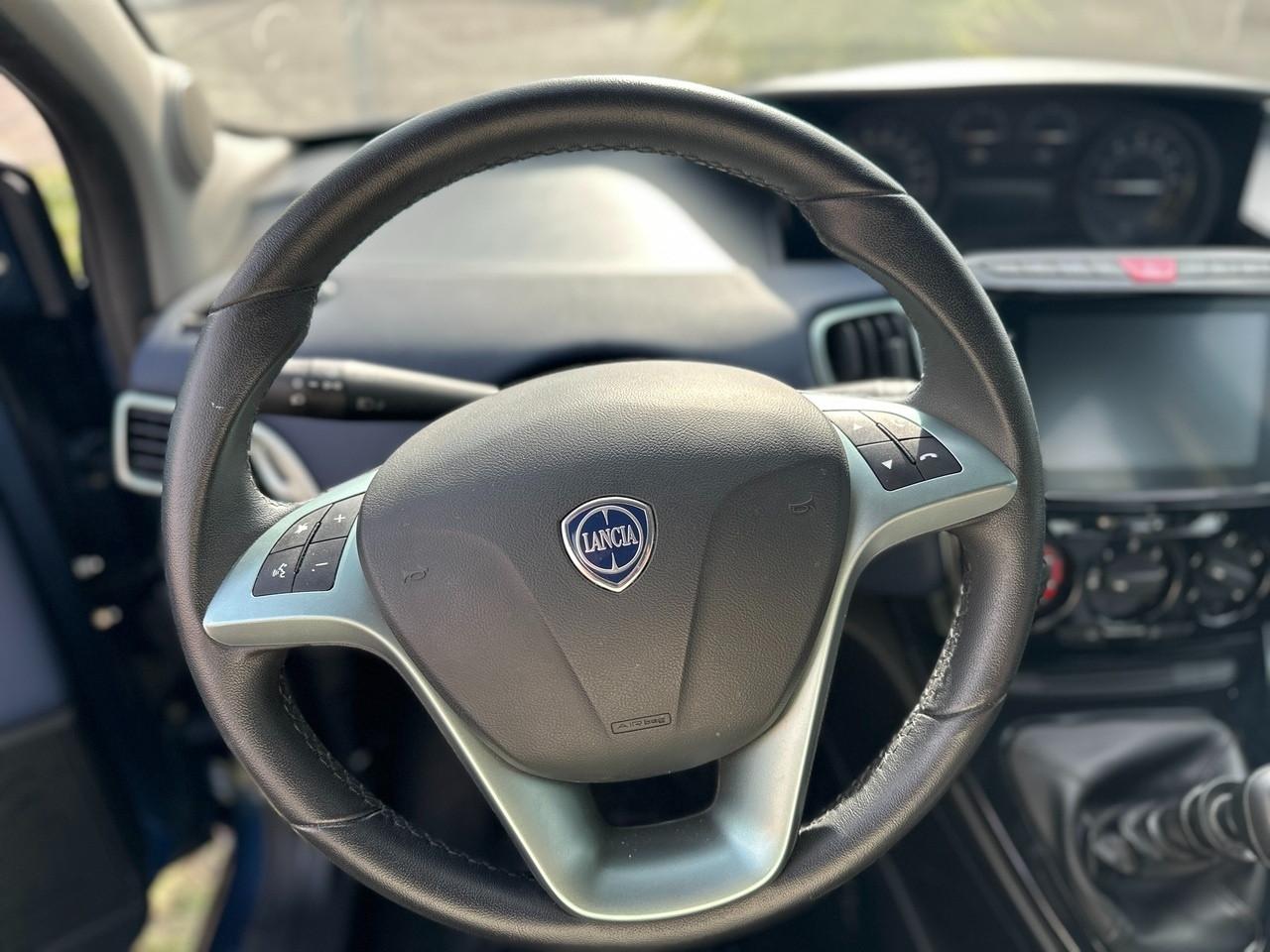 LANCIA Ypsilon III 2021 - Ypsilon 1.0 firefly hybrid Platino s&s 70cv