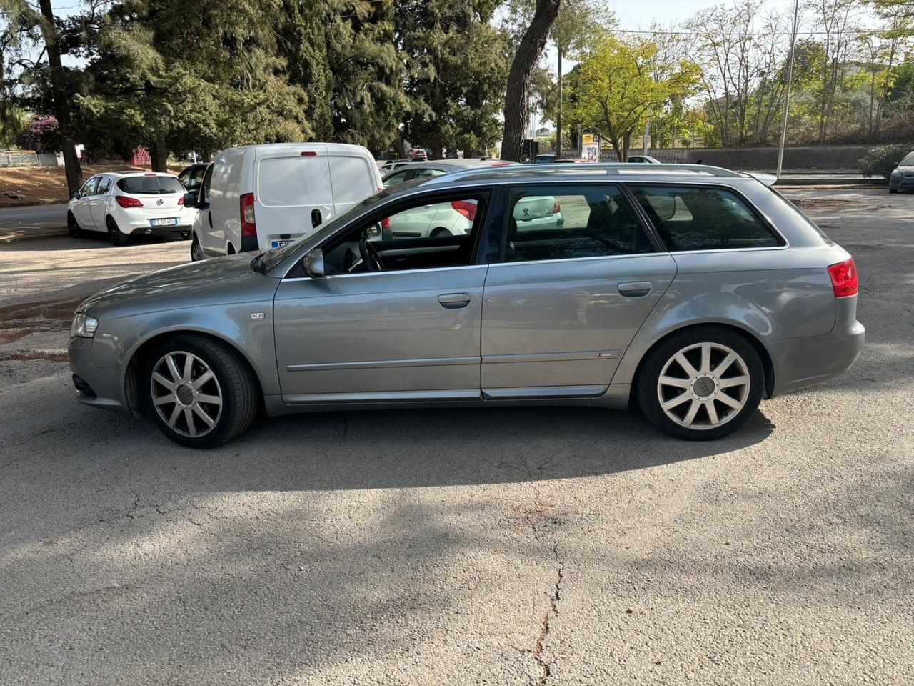 stupenda Audi A4 SLINE 2.0 16V TDI GANCIO TRAINO