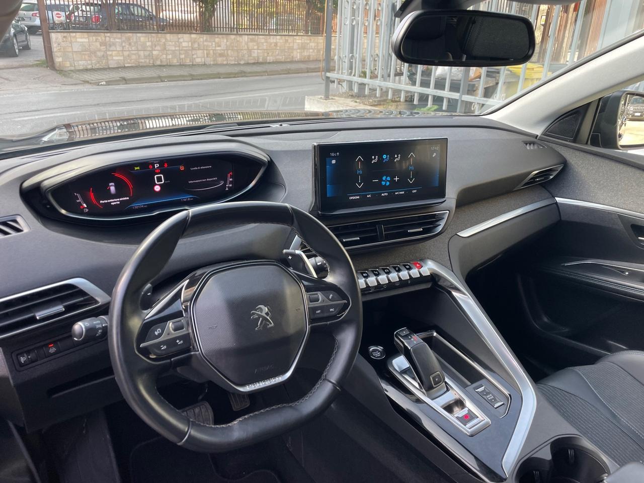 Peugeot 3008 BlueHDi 130 S&S EAT8 Allure