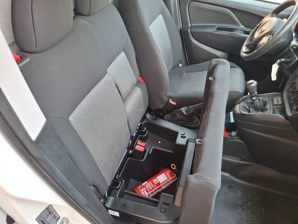 Fiat Doblò 1.6 Multijet 105cv 3 POSTI Lounge
