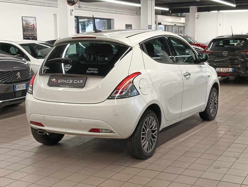 Lancia Ypsilon Ypsilon 1.0 FireFly 5 porte S&S Hybrid Ecochic Gold