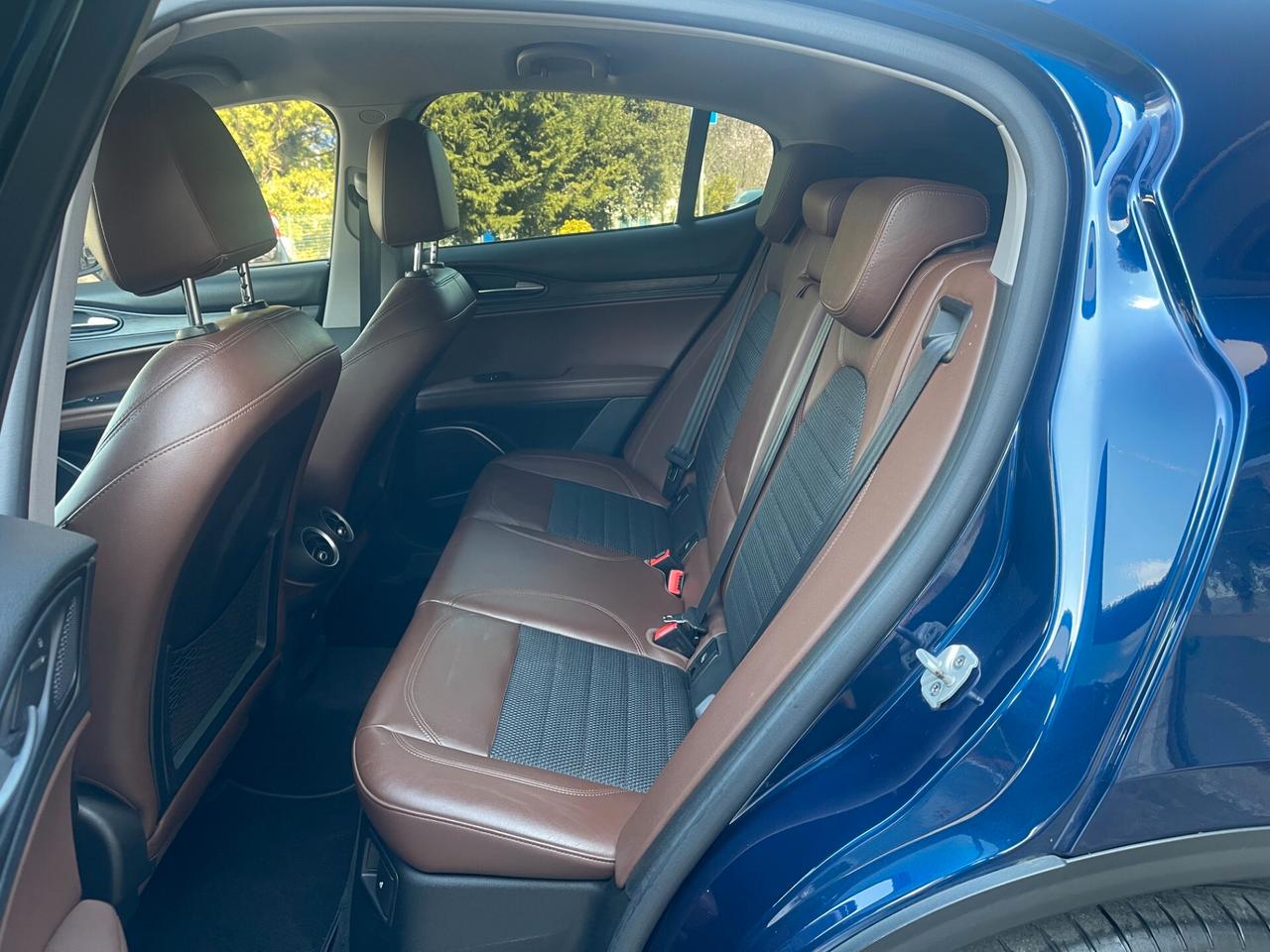 Alfa Romeo Stelvio 2.2 Turbodiesel 180 CV AT8 RWD Executive