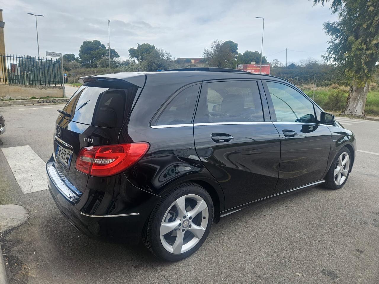 Mercedes Classe B 180 CDI PREMIUM TETTO APRIBILE