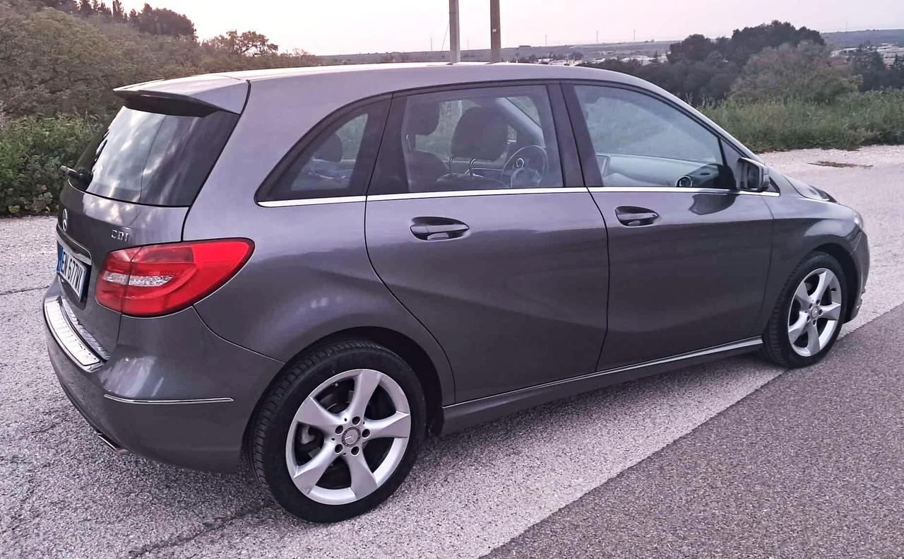 Mercedes-benz B 180 CDI BlueEFFICIENCY Premium
