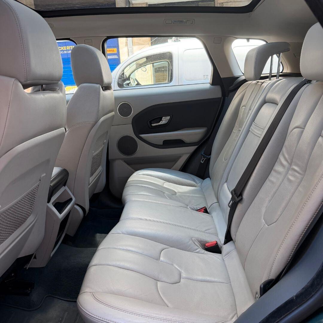 Land Rover Range Evoque 2.2 TD4 5p. Special Edition
