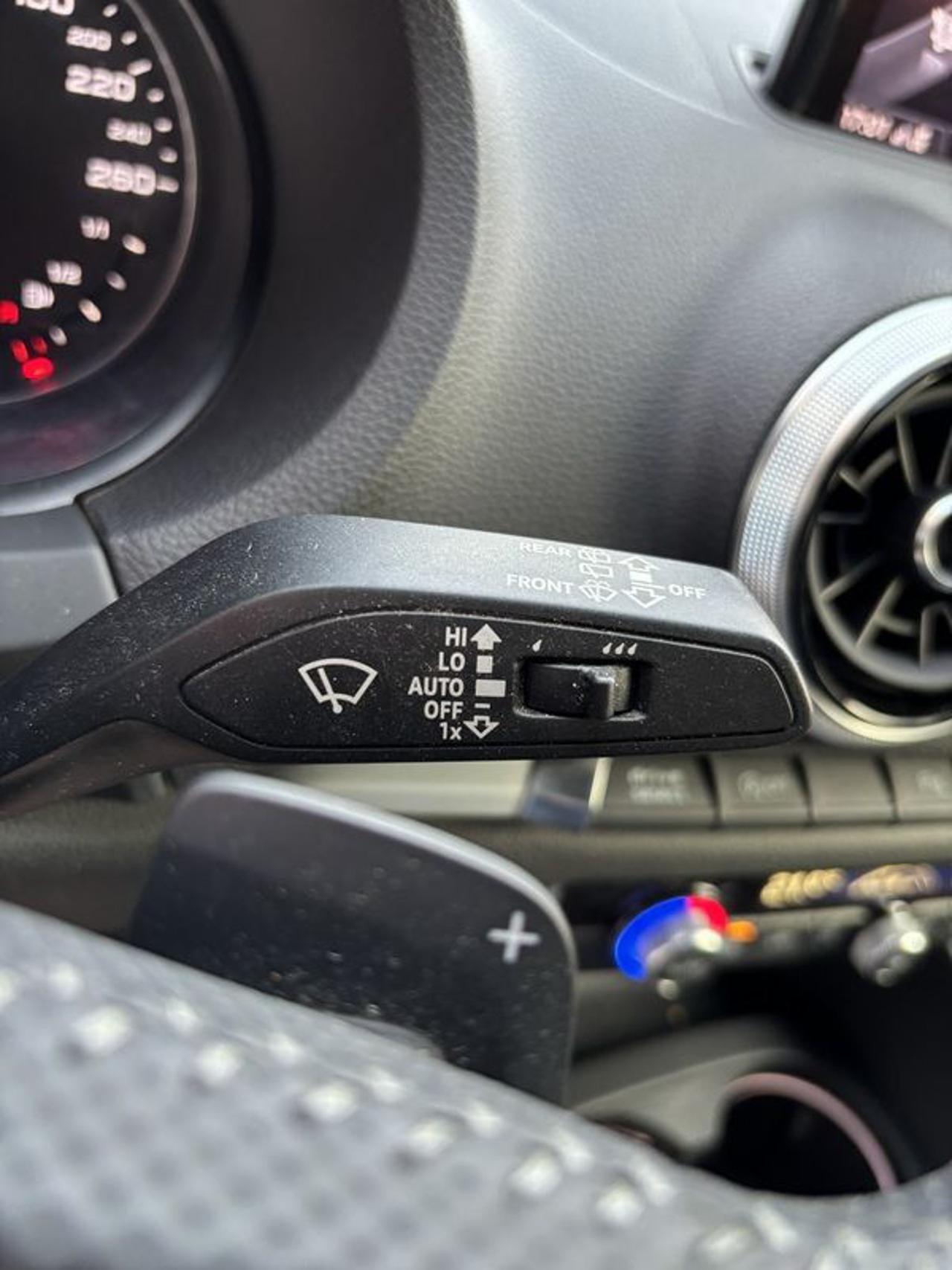 Audi A3 SPB 2.0 TDI S Line S tronic FULL LED-NAVI-18"